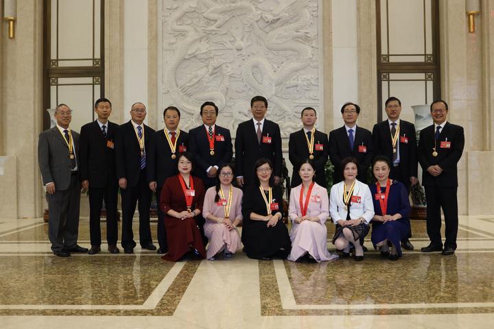 浦江县最新领导人名单揭秘，小巷深处的风景与美食魅力